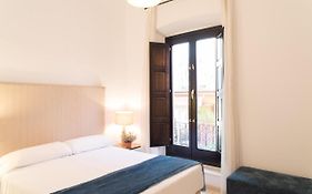 Suites Campo del Príncipe